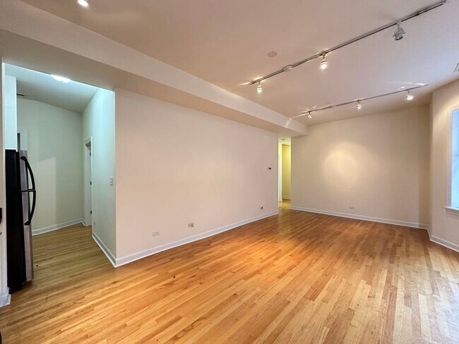 Foto del edificio - 4715 N Sheridan Rd