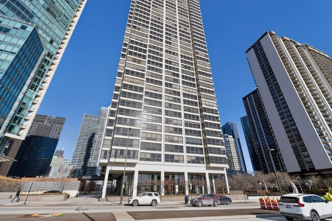 Foto del edificio - 360 E Randolph St