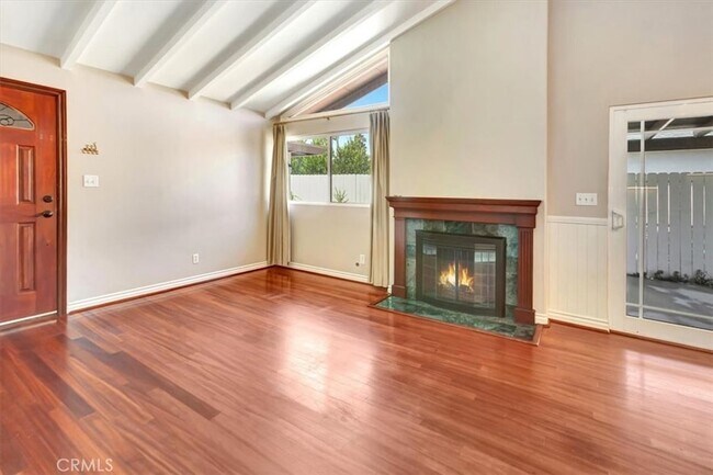Foto del edificio - 1522 Robin Rd