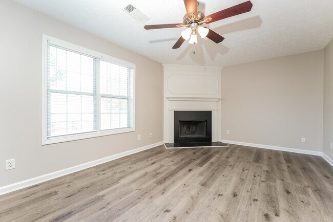 Foto del edificio - 2249 Ligney Creek Ln