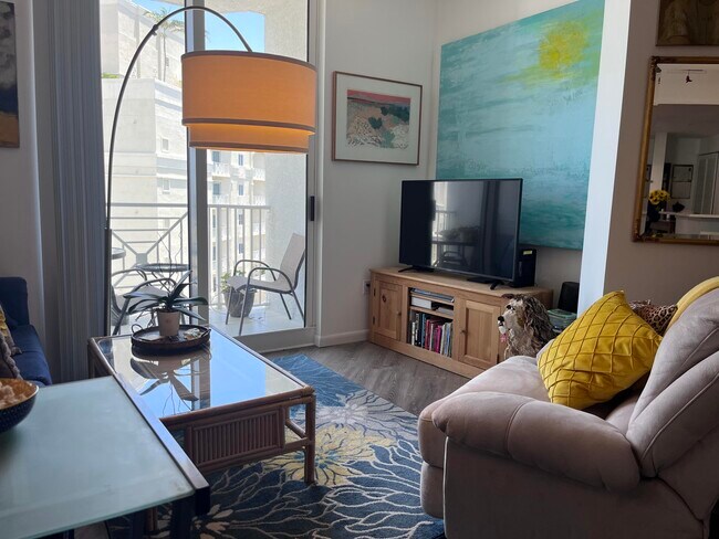 Foto del edificio - 255 Evernia St