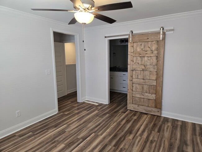Building Photo - Brand New 3 Bedroom 2.5 Bathroom Townhome ...