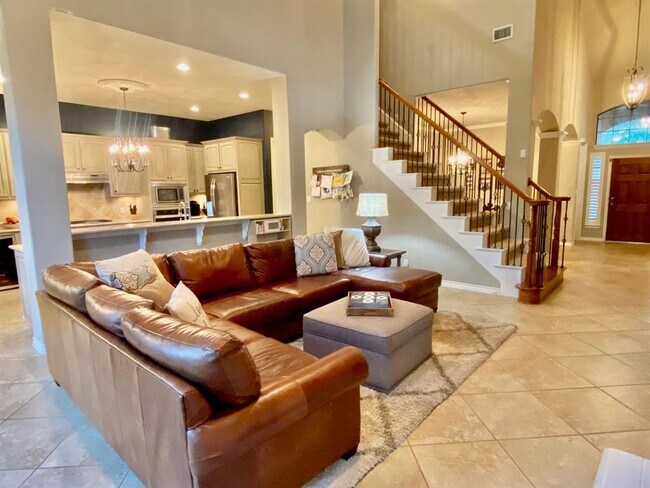 Foto del edificio - 9504 Palmbrook Dr