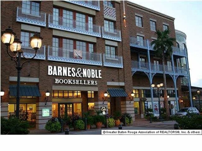 Building Photo - 7707 Bluebonnet Blvd