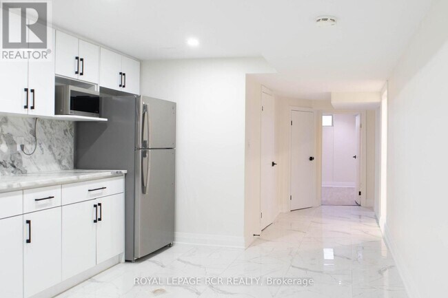 Photo du bâtiment - 36 Electro Rd