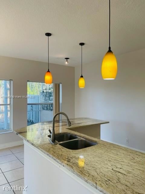Building Photo - 3 br, 2.5 bath House - 8009 Pelican Harbou...