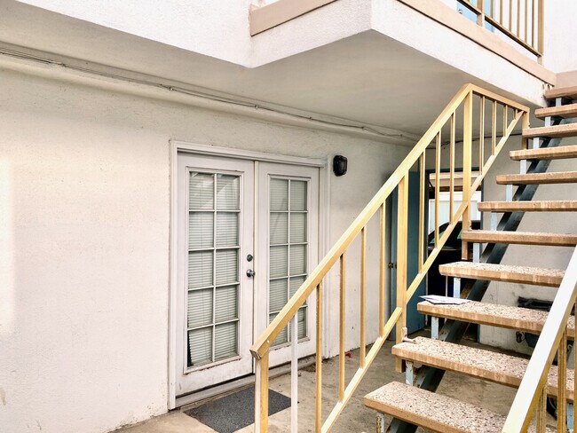 Entrance to studio - 84 16th St