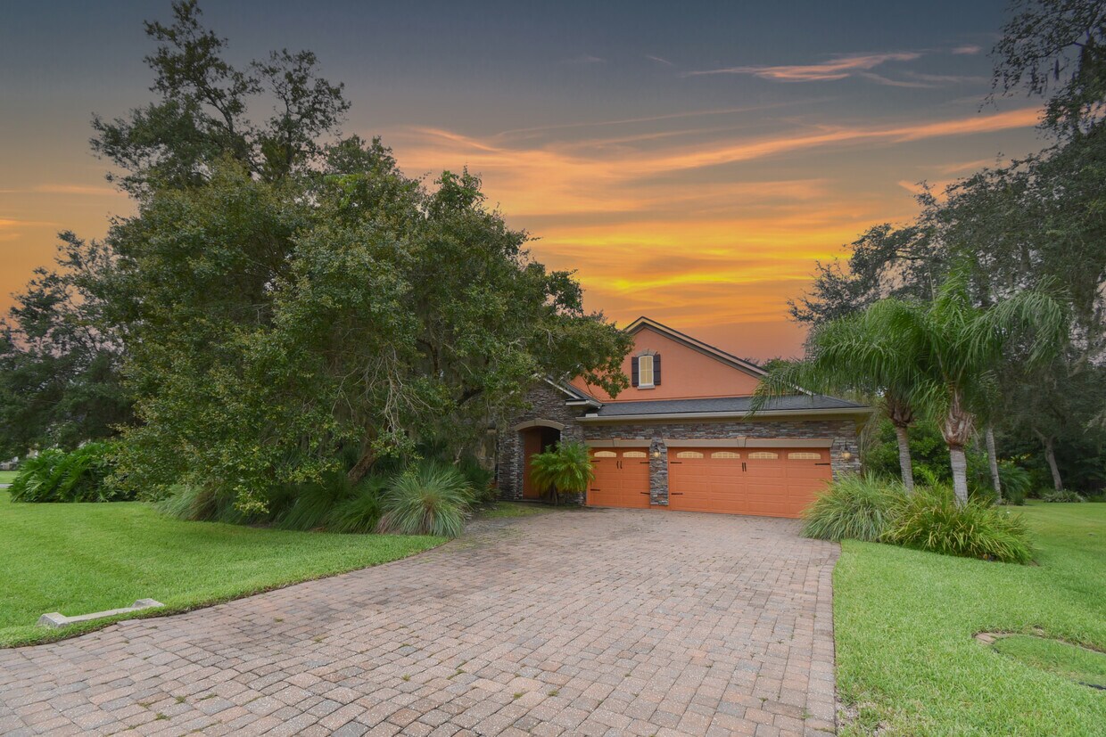 Foto principal - 3521 Carolwood Ln