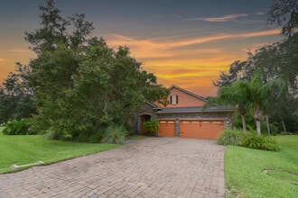Building Photo - 3521 Carolwood Ln
