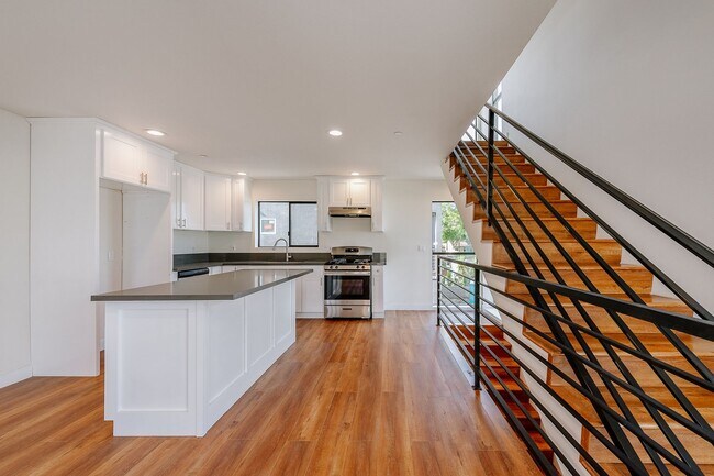 Foto del edificio - 11508 Emelita St