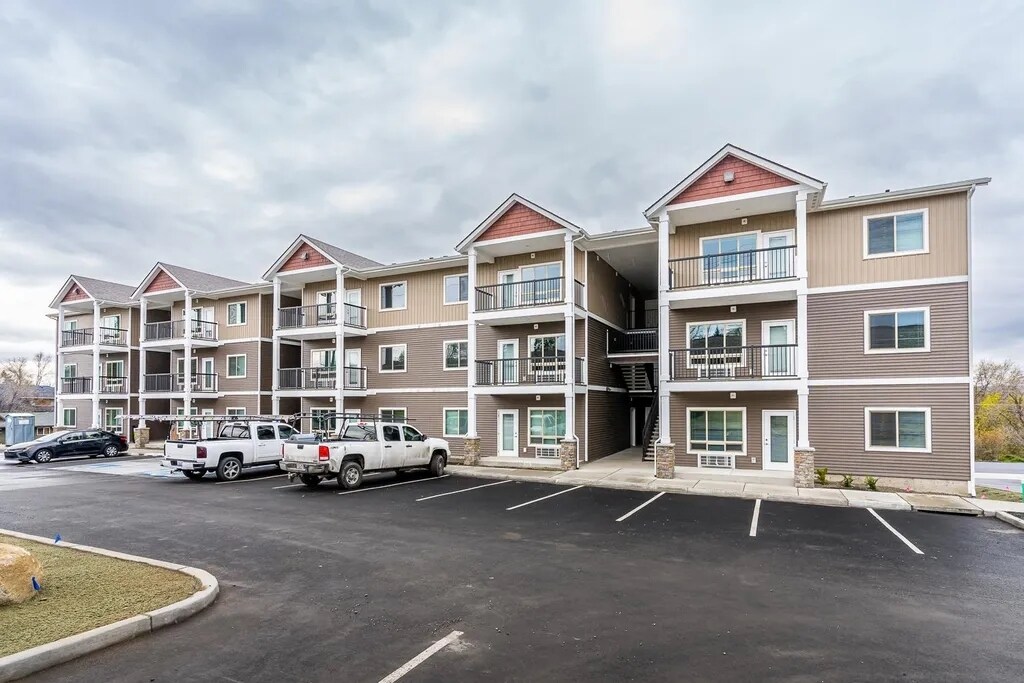 River City Apartments 2513 N Regal St Spokane, WA Apartments for