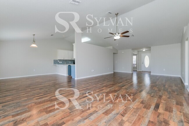 Foto del edificio - The Lifestyle You Deserve.