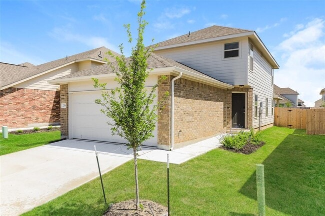 Building Photo - 2354 Redlove Dr