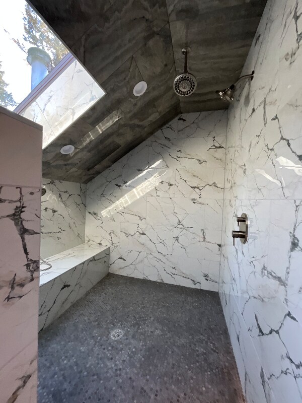 Foto del edificio - 245 Twin Bridges Rd