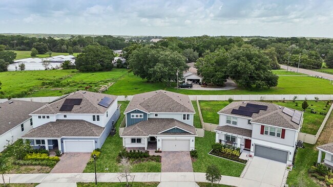 Foto del edificio - 4103 Meandering Bay Dr