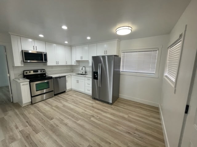 Kitchen/Living Area - 2927 El Camino Ave