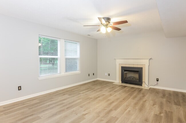 Building Photo - 3429 Oakton Cir