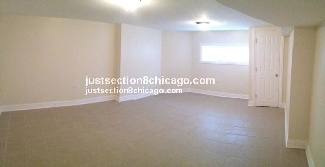 Building Photo - 8052 S Langley Ave