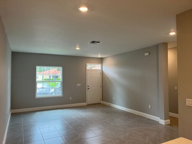 Building Photo - 1746 Coriander Dr