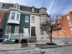 Building Photo - 150 S Pine St