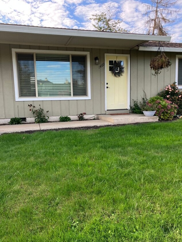 Single Level Home in a Desirable Neighborh... House Rental in Dundee