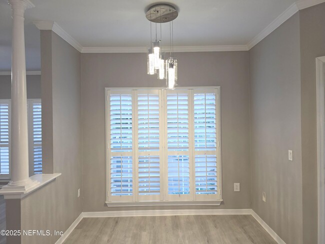 Foto del edificio - 7800 Point Meadows Dr