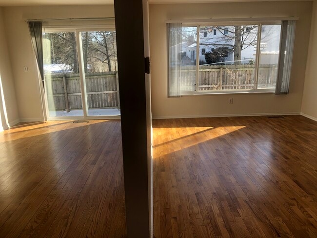 Photo - 1301 W Lake Lansing Rd Townhome