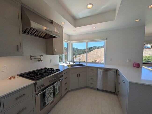Building Photo - 6438 Fiddleneck Ln