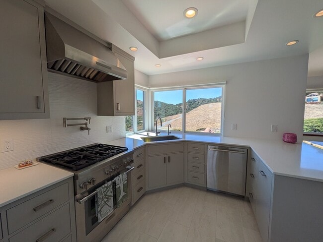 Foto del edificio - 6438 Fiddleneck Ln