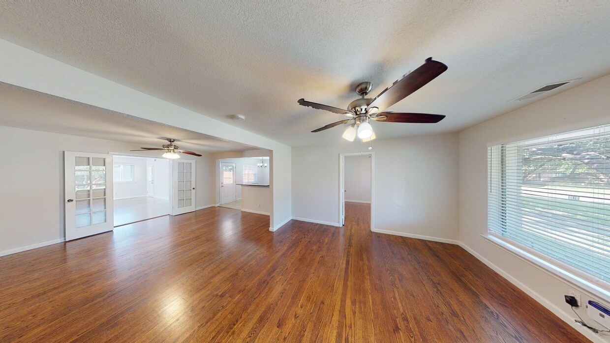 Photo - Remarkable Lakewood home steps from Ridgewood Park