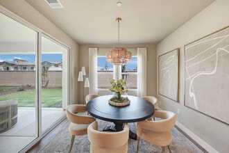 Building Photo - 137 N Un St