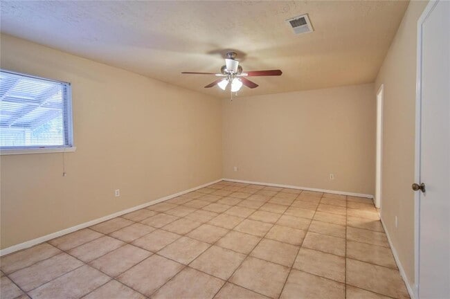 Building Photo - 4311 Jura Dr