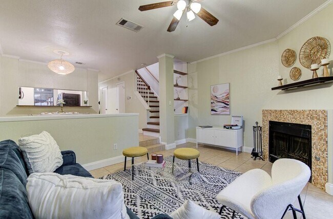 Foto del edificio - 1411 Gracy Farms Ln