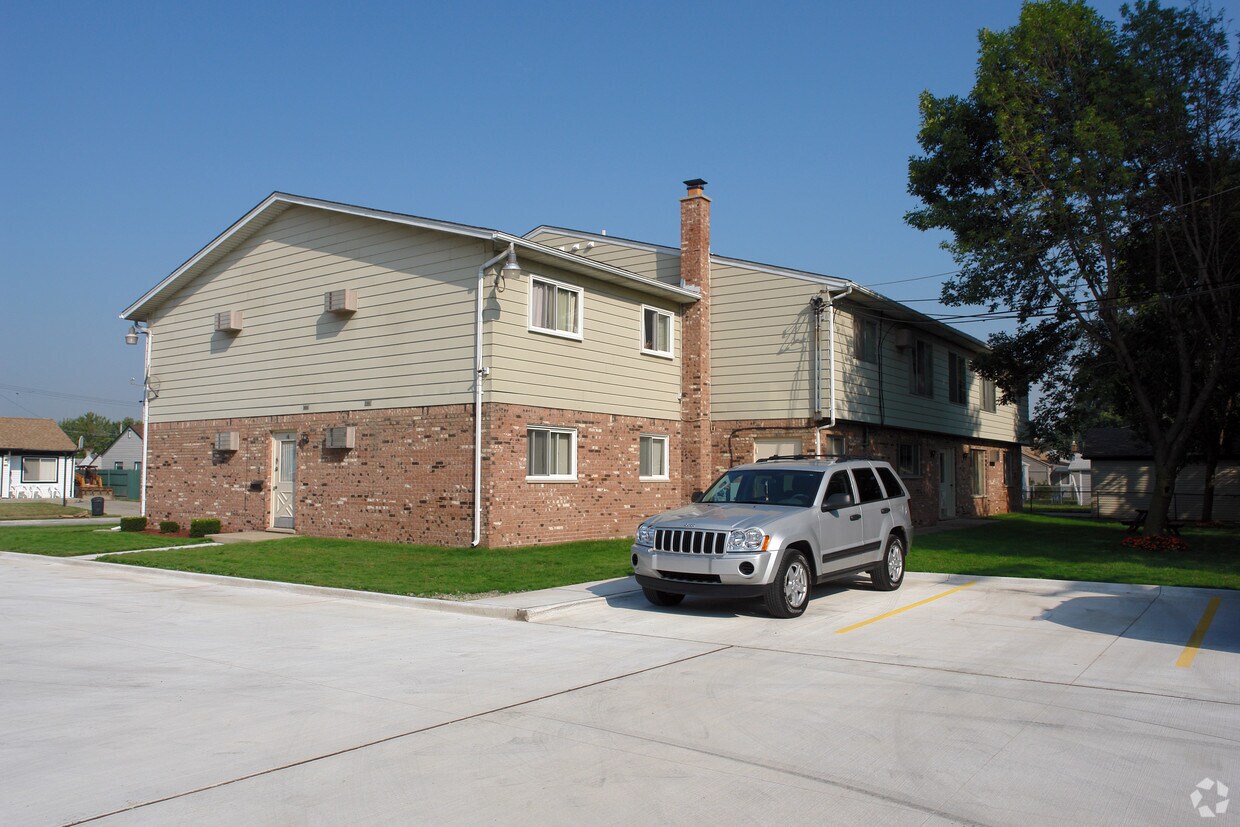 Foto del edificio - 27060 Grandmont St