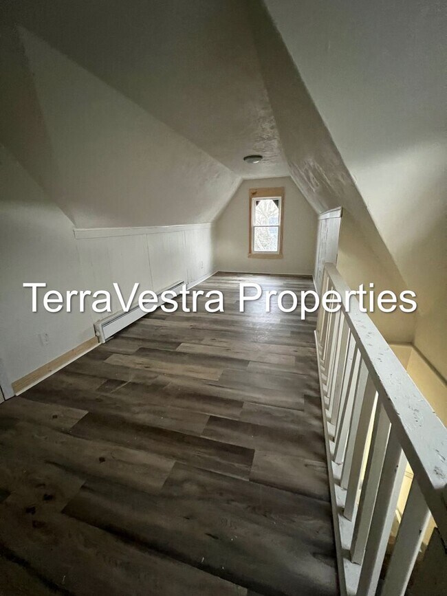 Foto del edificio - 601 E Mulberry St