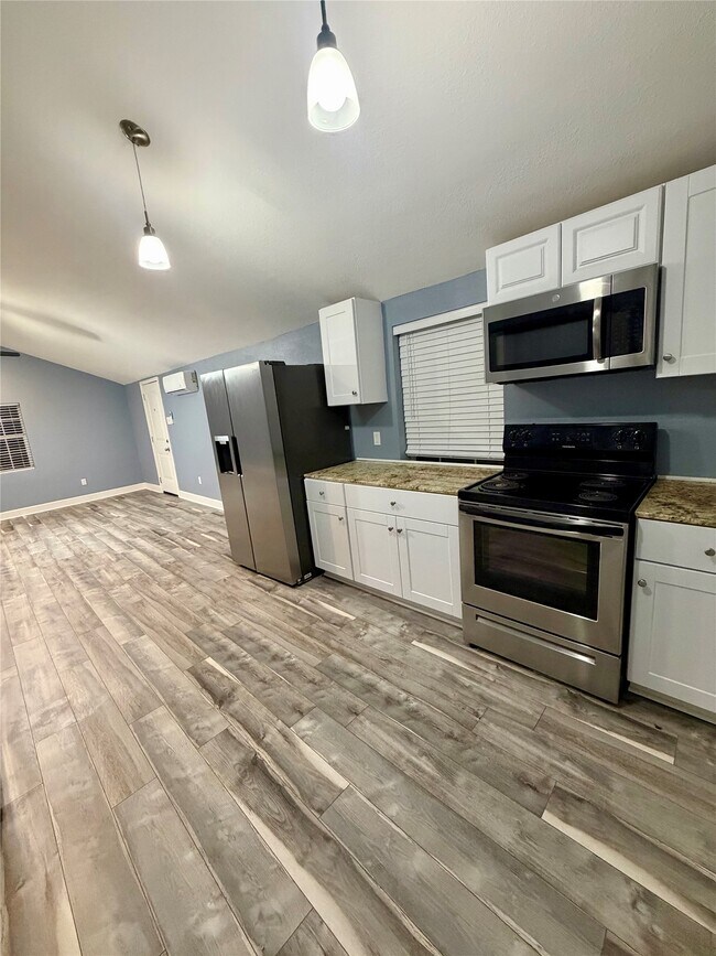 Foto del edificio - 2322 Central St