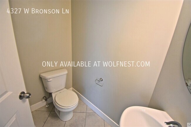 Building Photo - Gorgeous 3 Bed Herriman Townhome!