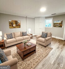 Building Photo - 275 Boulevard Heights
