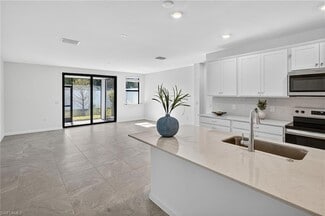 Building Photo - 27823 Solis Grande Dr