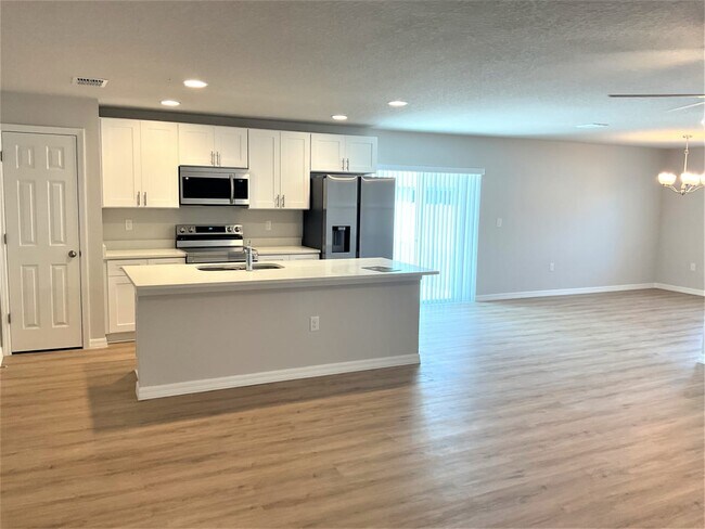 Building Photo - 475 Olney St SW