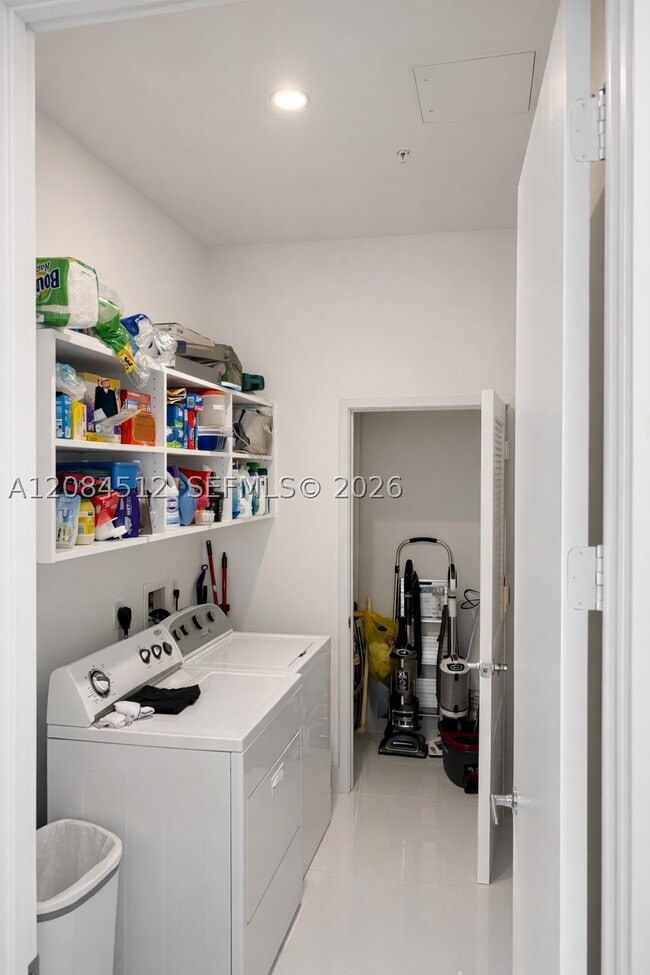 Building Photo - 250 Sunny Isles Blvd