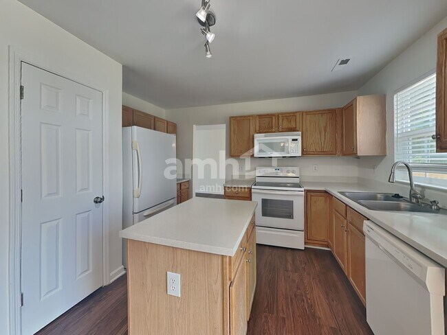 Foto del edificio - 1001 Finley Ct