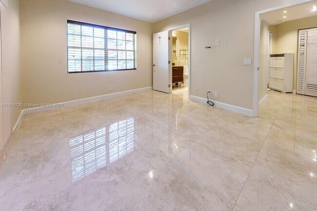 Foto del edificio - 1462 Springside Dr