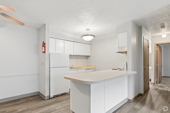 2 habitaciones, 1 baño - 950 pies cuadrados - Cocina - Chatham Village