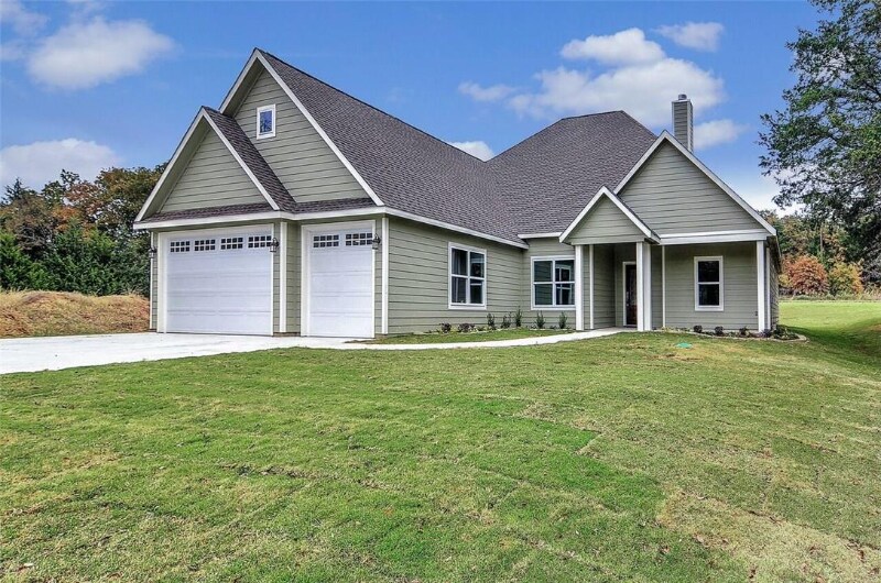 226 Colt Dr, Gainesville, TX 76240 House Rental in Gainesville, TX