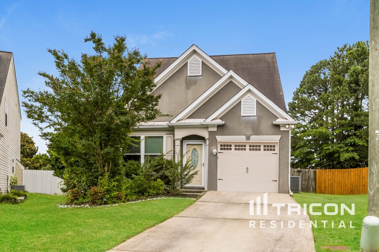 Foto principal - 1672 Woodsford Rd