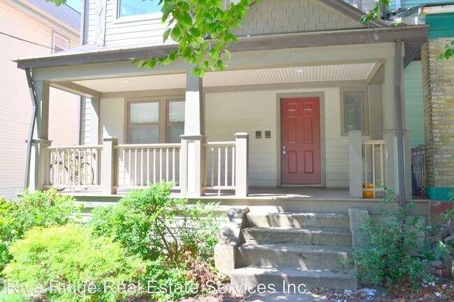 Building Photo - 3217 Dawson St