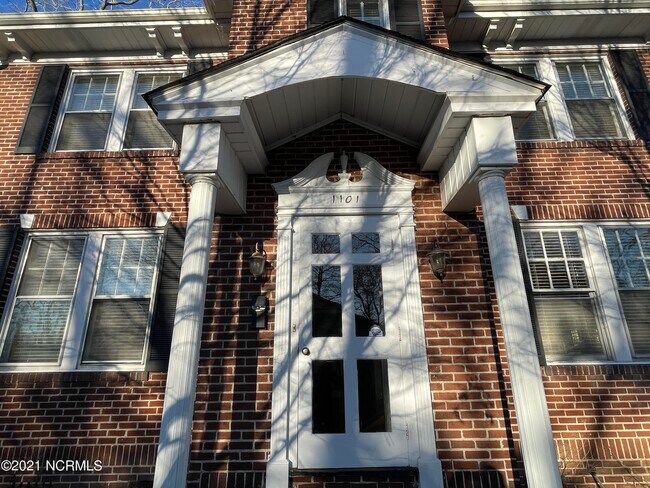 Building Photo - 1101 Johnston St