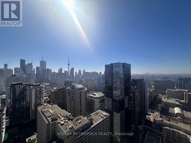 Building Photo - 386-3386 Yonge St