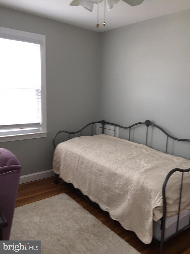 231 Pilgrim Ln, Drexel Hill, PA 19026 Room for Rent in Drexel Hill